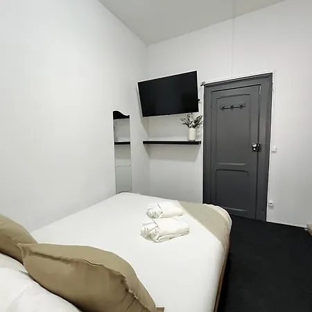 Cost - Close To The Alameda And Arroios Metro Stations In Lisboa