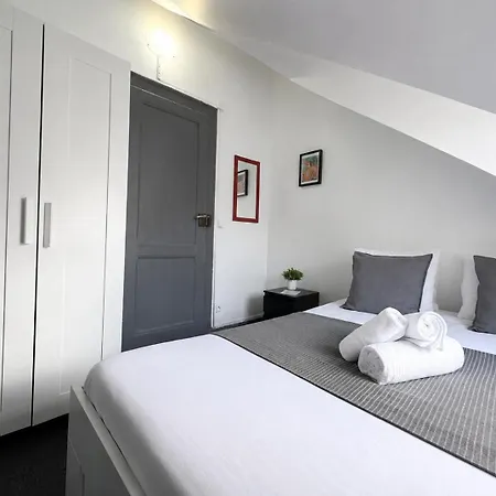 Cost - Close To The Alameda And Arroios Metro Stations In Casa de hóspedes Lisboa