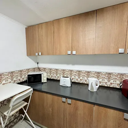 Casa de hóspedes Cost - Close To The Alameda And Arroios Metro Stations In *